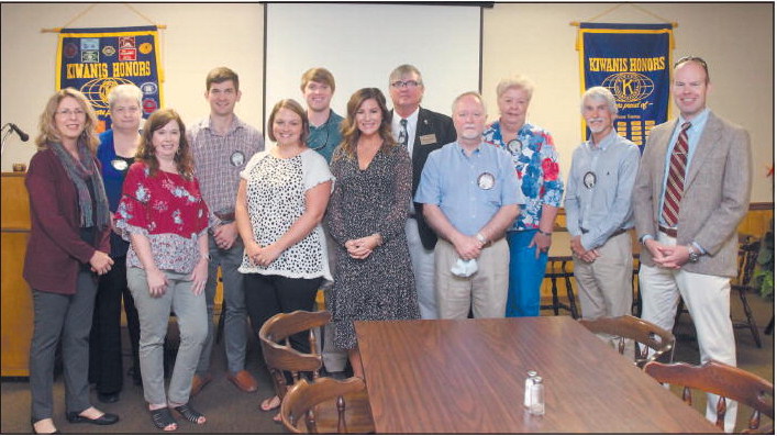 Kiwanis Club of Vidalia Installs New Officers