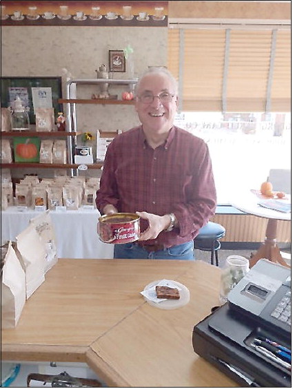 Georgia’s ‘Oldest’ Fruitcake Still Tasty Georgia’s ‘Oldest’ Fruitcake Still Tasty