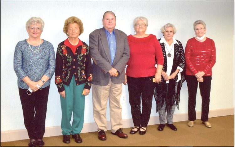 Meadows Health Auxiliary Holds Annual Banquet