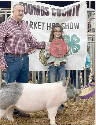 Youth Exhibit at Toombs County  Young Farmers Market Hog Show