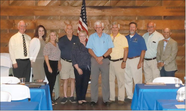 Lyons Lions Club Installs Officers,  Bestows Awards at Annual Meeting