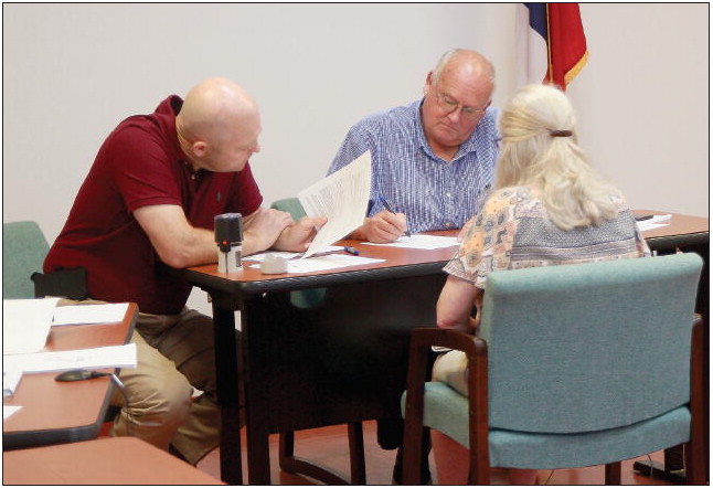 MoCo Commission Signs USDA Grant