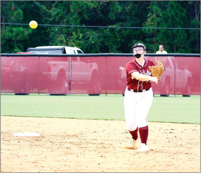 VHS Softball With Six Wins Last Week