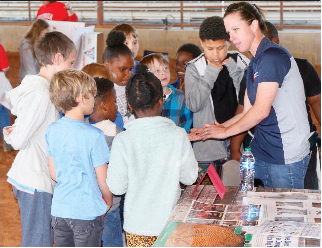 Toombs County Farm Bureau  Hosts Elementary Ag Day