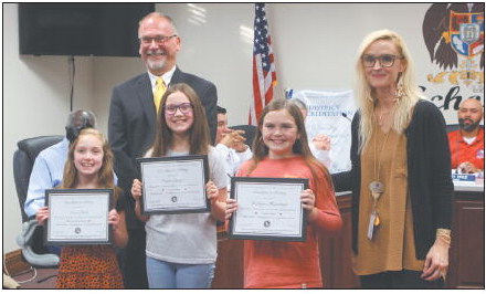 MCBOE Recognizes  Standout Students