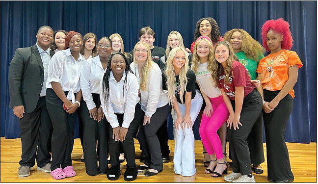 VHS FCCLA Qualifies 10 for State Competition