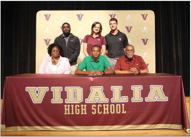 Jermon Signs With Treutt McConnell Jermon Signs With Treutt McConnell
