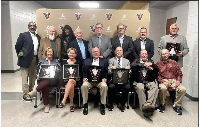 VHS Holds Hall of Fame Ceremony