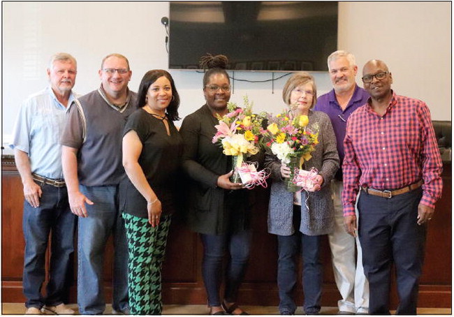 Lyons City Council  Recognizes City Clerk