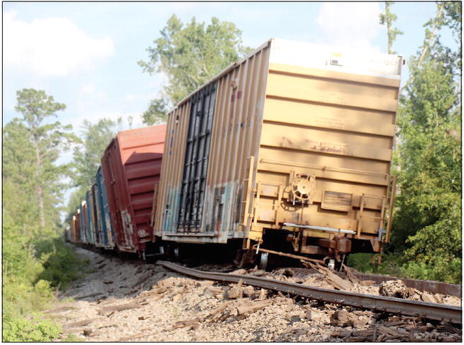 Train Derails In MoCo Train Derails In MoCo