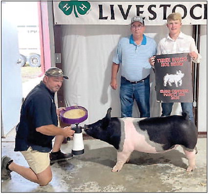 Wheeler County Hosts Three Rivers Hog Show