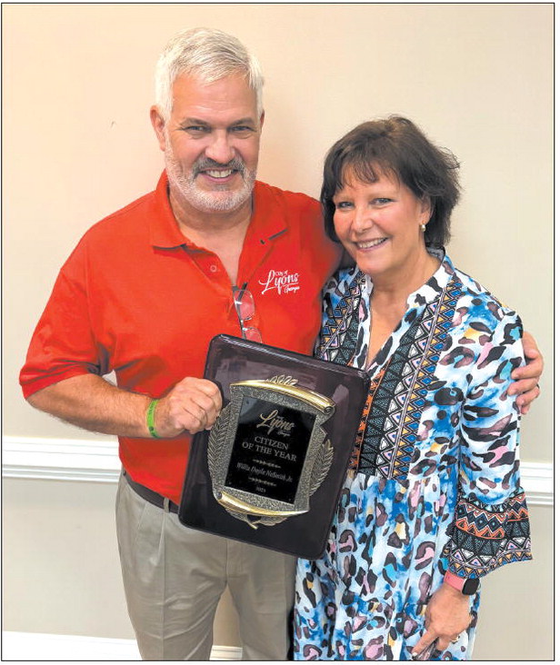 NeSmith Named Lyons  Citizen of the Year