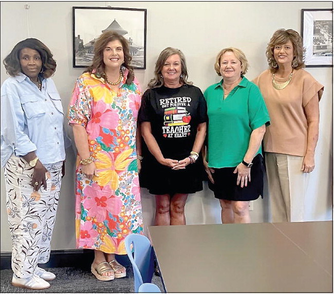 STC Honors Longtime Assistant to the President, Twan  Broughan, on Her Retirement