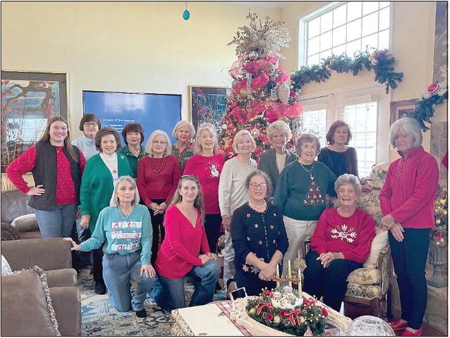 Mt. Vernon Garden Club  Celebrates Christmas