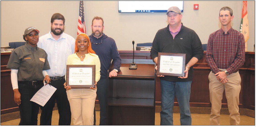 Local Businesses “Keepin’ It Clean”