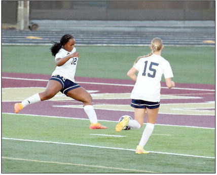Good Week for Toombs Soccer