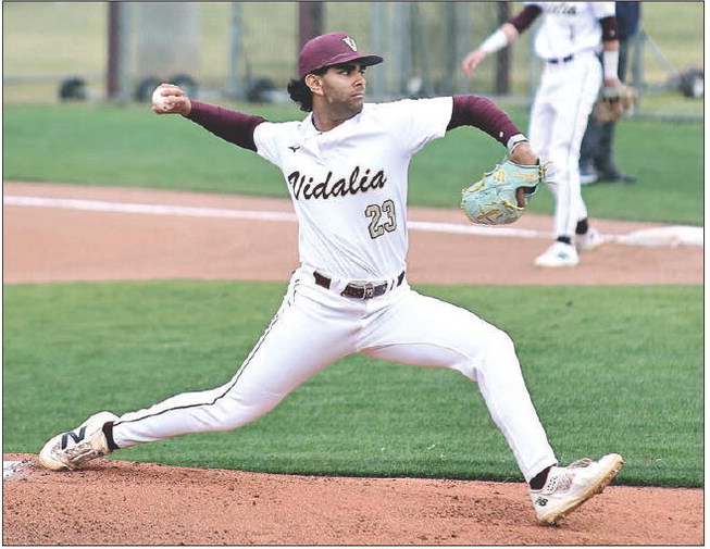 Indian Baseball Sweeps Tigers