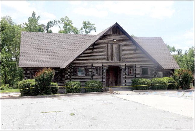 Mount Vernon Community  House to Be Torn Down