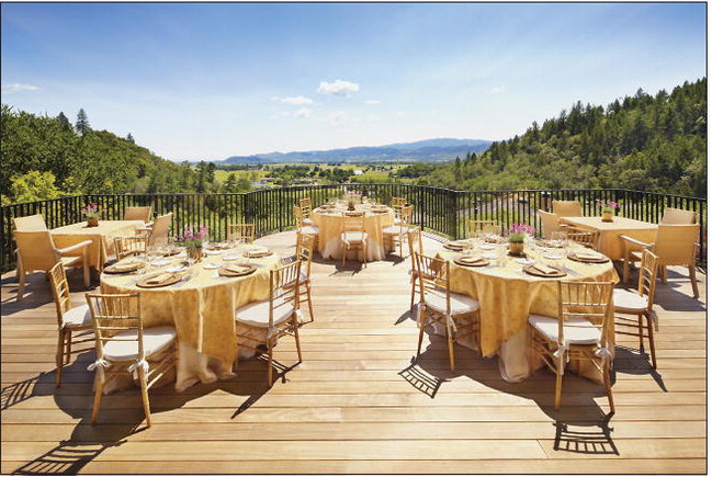 THE UNIQUE BENEFITS OF DIFFERENT WEDDING VENUES