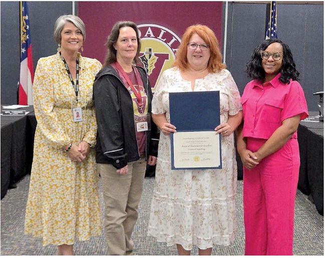 Vidalia City Schools Earns State Award for Financial Excellence for 11th Consecutive Year Vidalia City Schools Earns State Award for Financial Excellence for 11th Consecutive Year