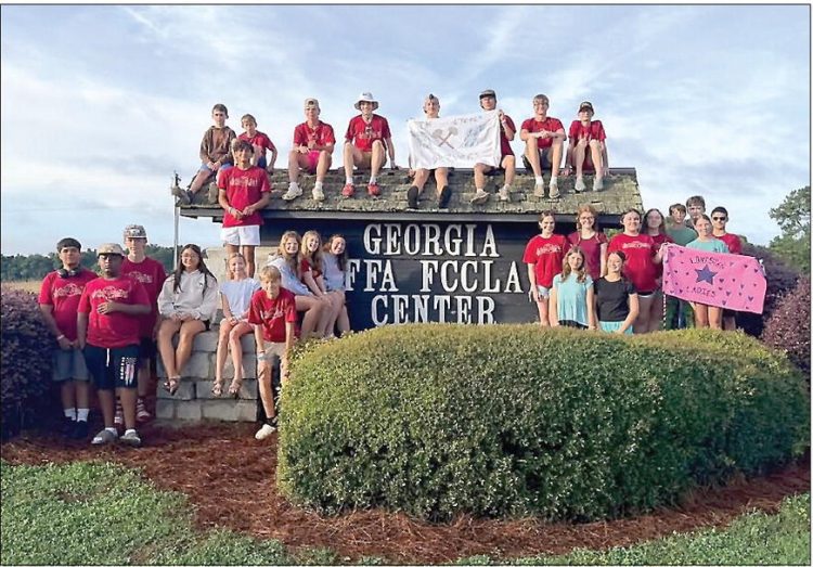 MoCo FFA Attends Summer Leadership Camp MoCo FFA Attends Summer Leadership Camp