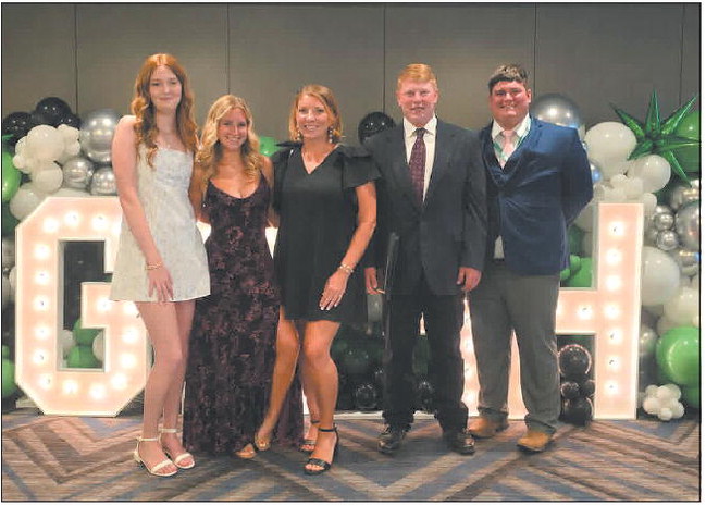4-H 4-H