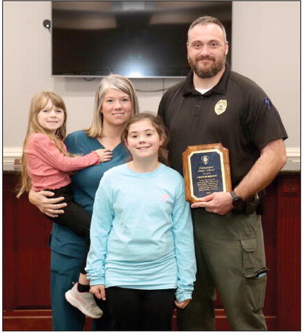 Lyons Cop Recognized For Service